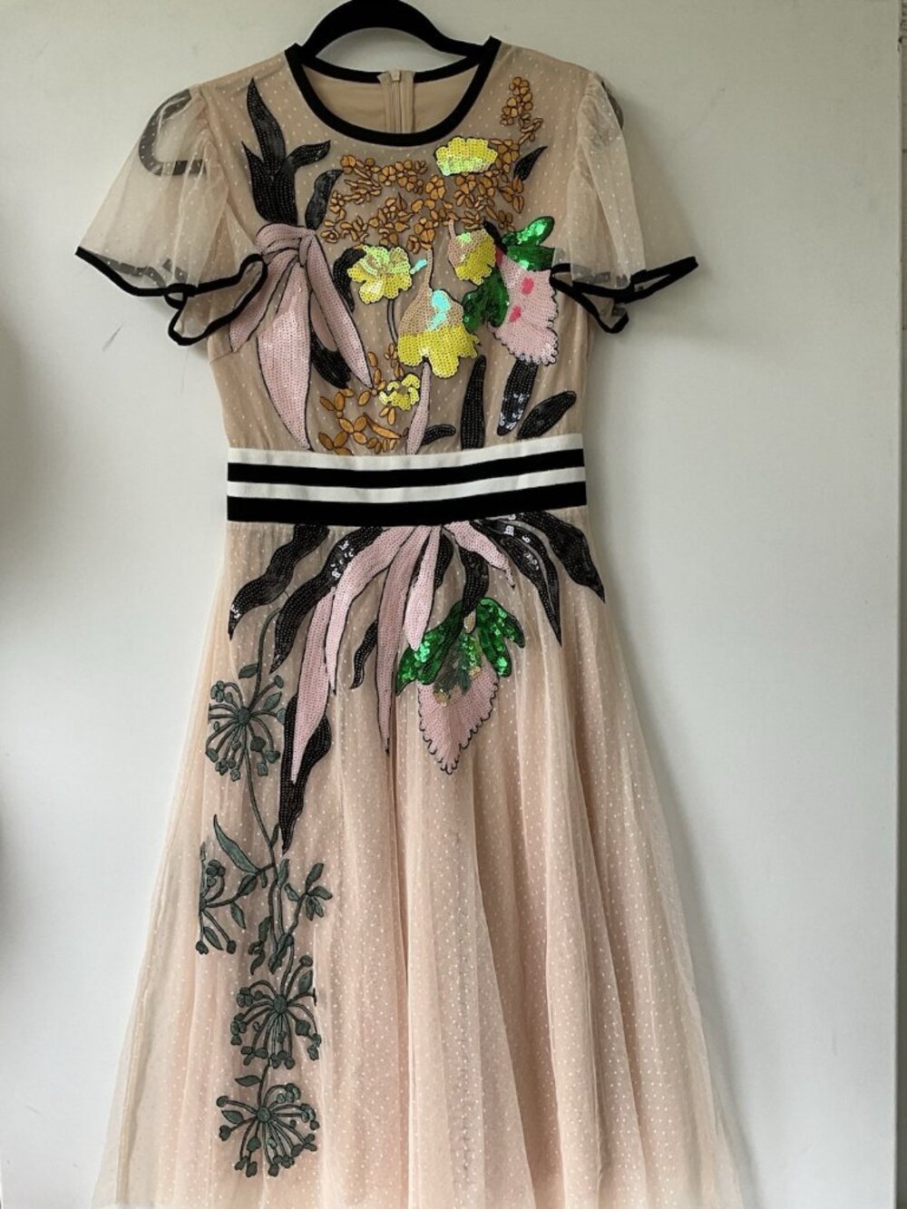 Unbranded  Midi Dress Embroidered Floral Tulle Sequin Flutter Sleeve M - Picture 2 of 6